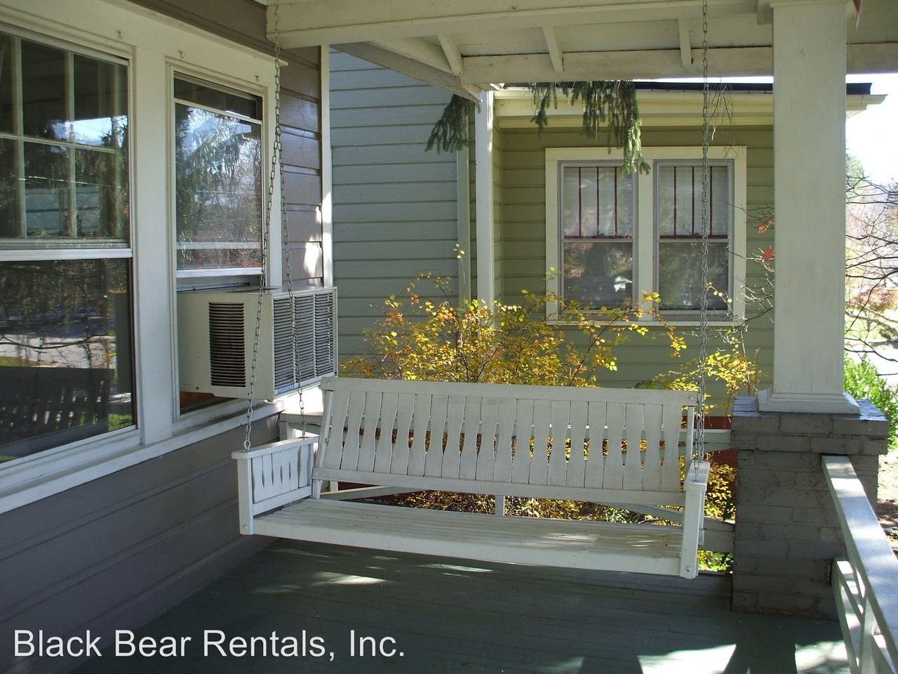 235 Murdock Ave - Photo 2 of 16