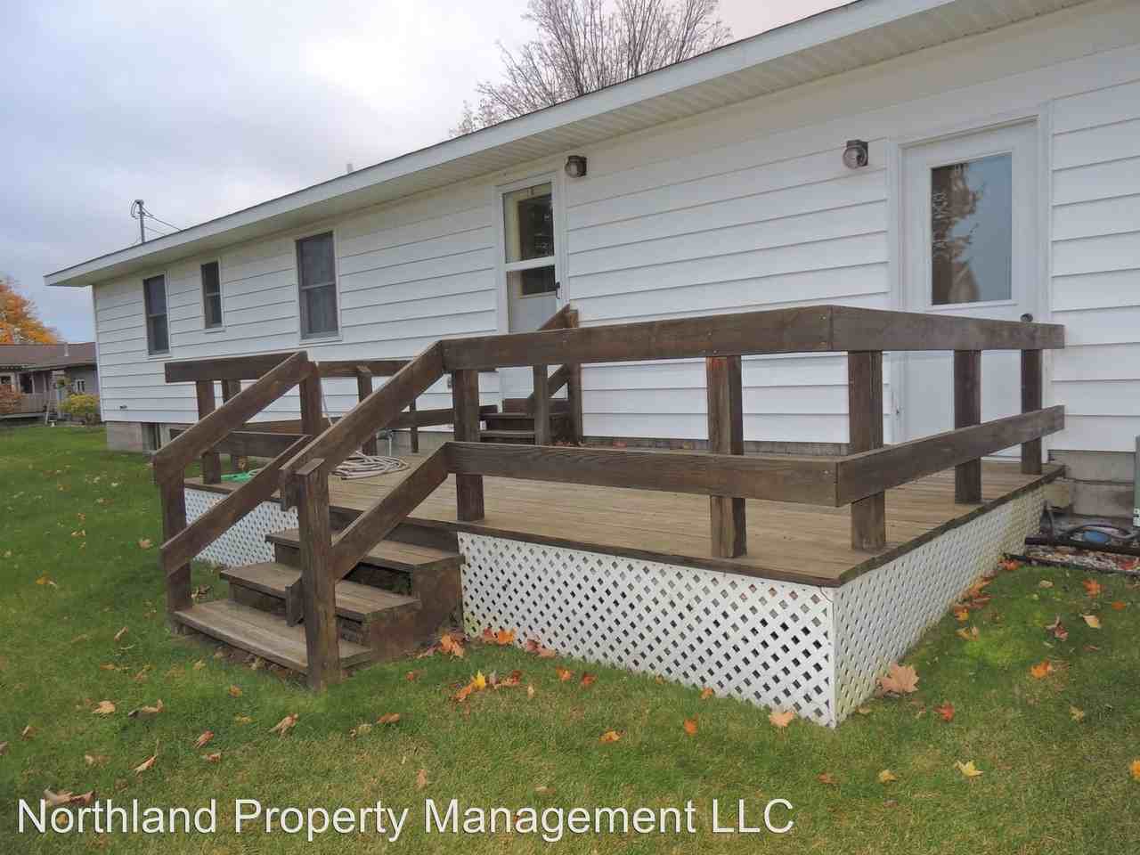 115 S Elm St - Photo 2 of 14