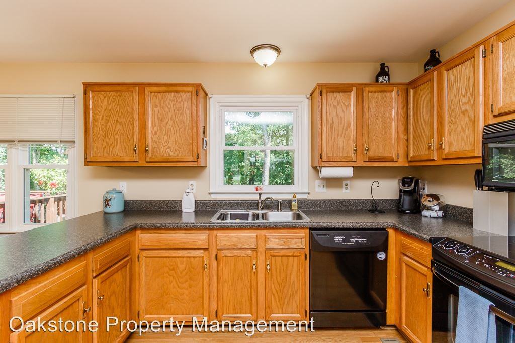 5952 Park Forest Ln - Photo 2 of 40