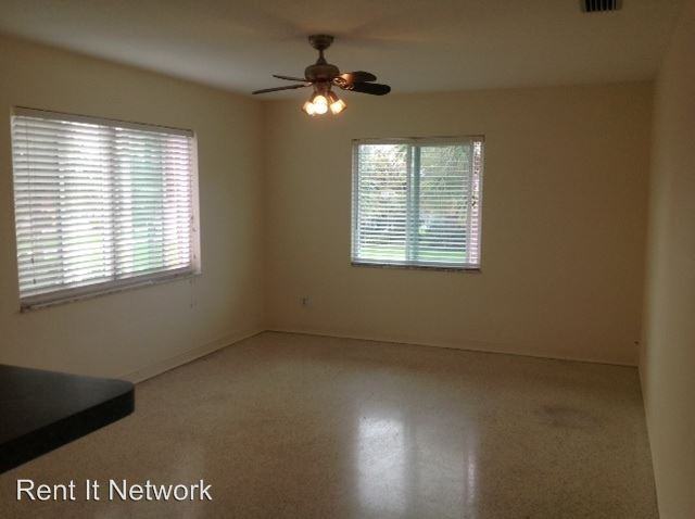 4340 37th St S #10 - Photo 3 of 9