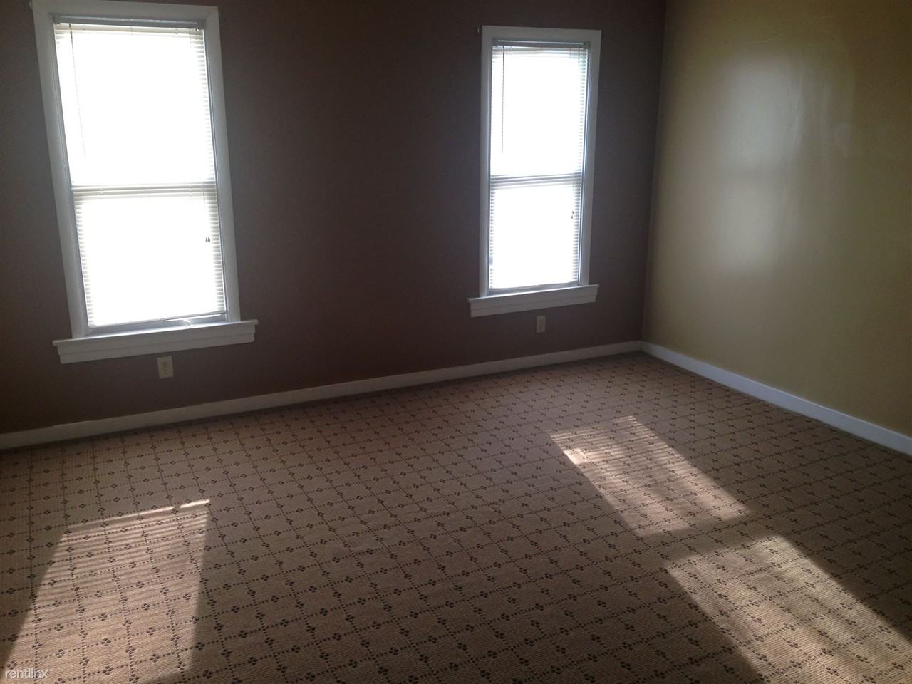 221 5th St #2 - Photo 2 of 16