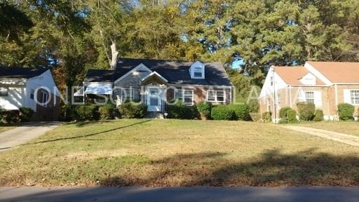 1877 S Gordon St SW - Photo 2 of 26