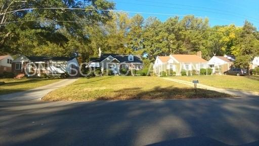 1877 S Gordon St SW - Photo 3 of 26