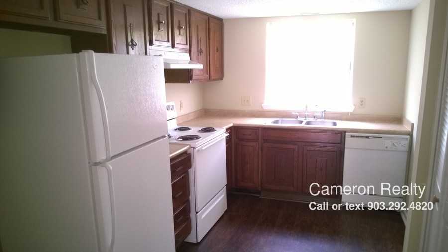 2522 Delmar St - Photo 3 of 11