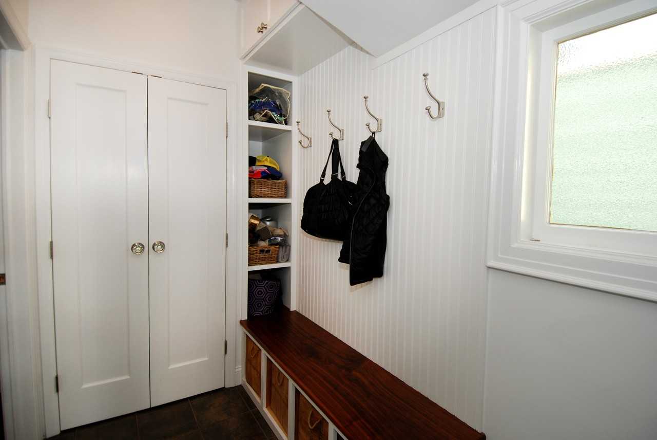 52 Sherwood Dr - Photo 2 of 29