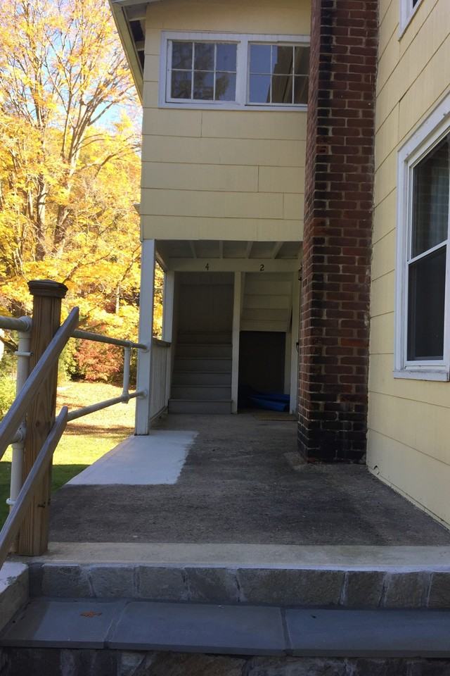 6 Pleasant St #4 - Photo 2 of 11