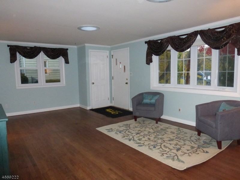 20 Clark Pl - Photo 3 of 14