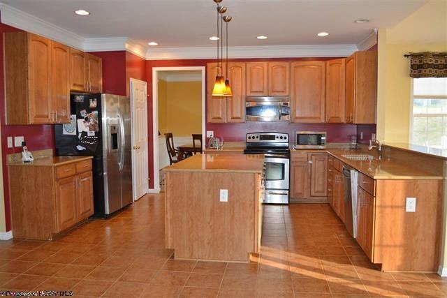 301 Dairy Ln - Photo 2 of 19