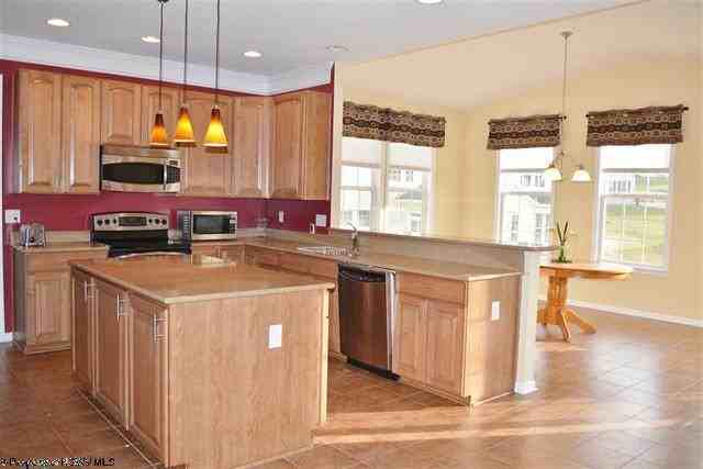 301 Dairy Ln - Photo 3 of 19