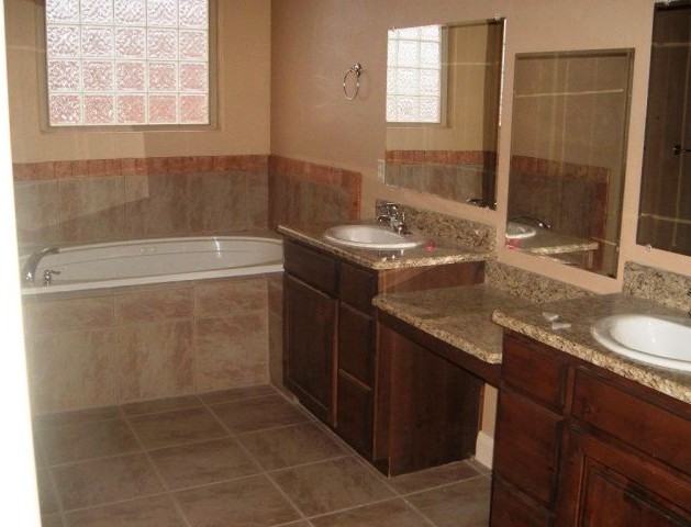 977 E Silver Shadows Dr - Photo 3 of 4