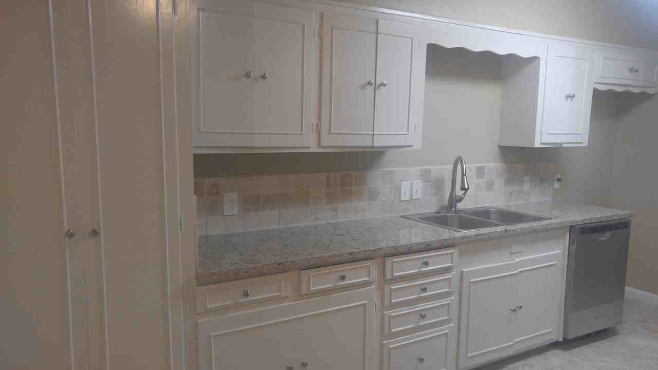 5355 Oriole Dr - Photo 3 of 18