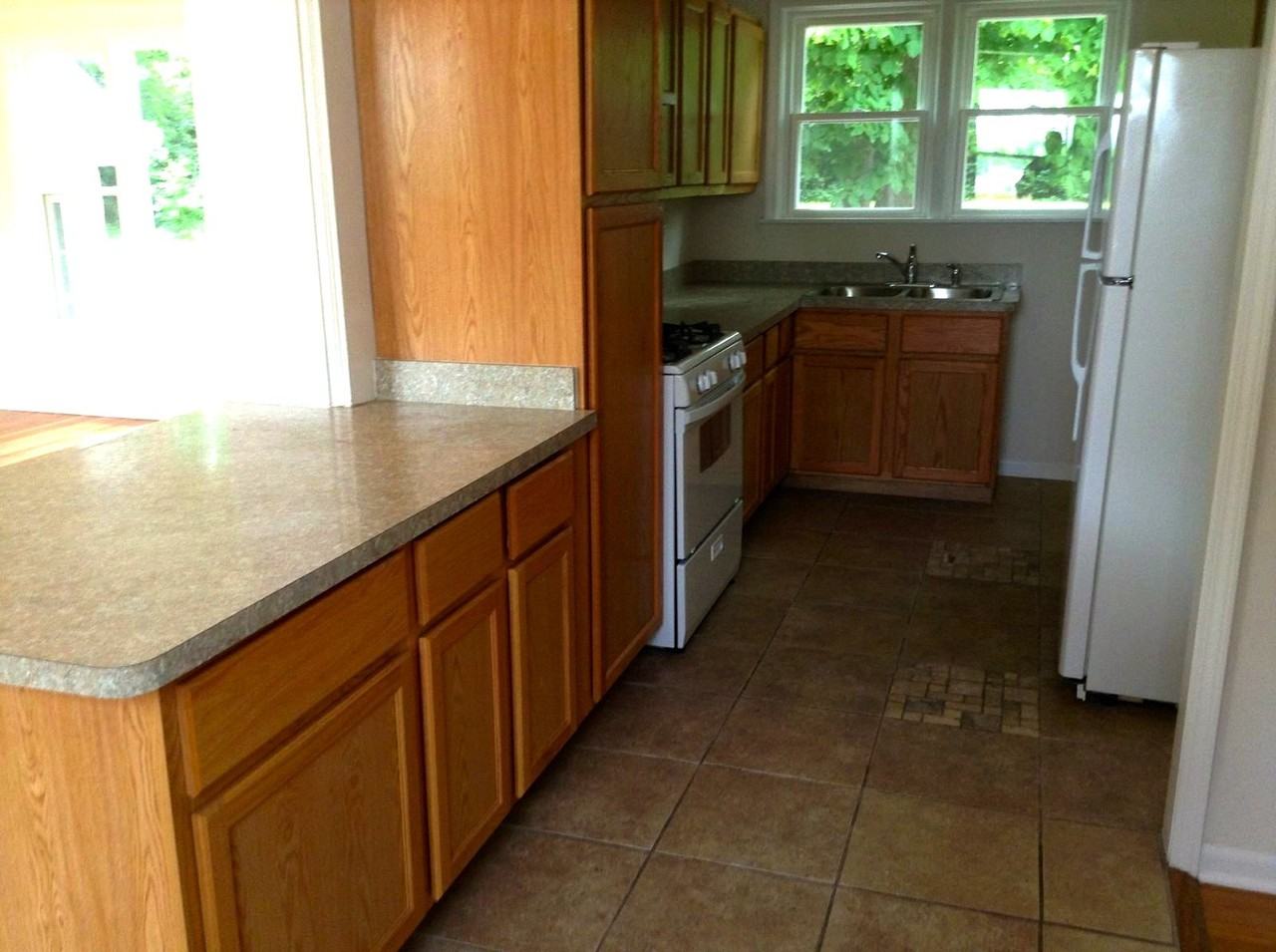 17010 Kedzie Ave - Photo 3 of 13