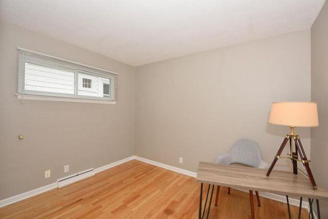 3609 North Maryland Avenue - Photo 3 of 7