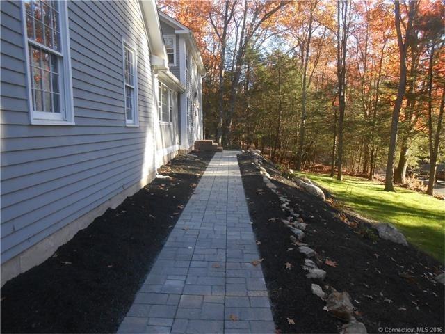 64 Silver St - Photo 3 of 40