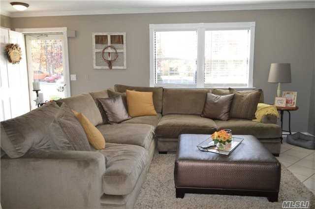 19 Rutledge Commons - Photo 2 of 13