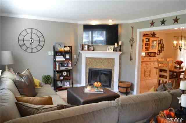 19 Rutledge Commons - Photo 3 of 13