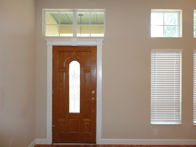 2905 Empress Ct - Photo 2 of 12