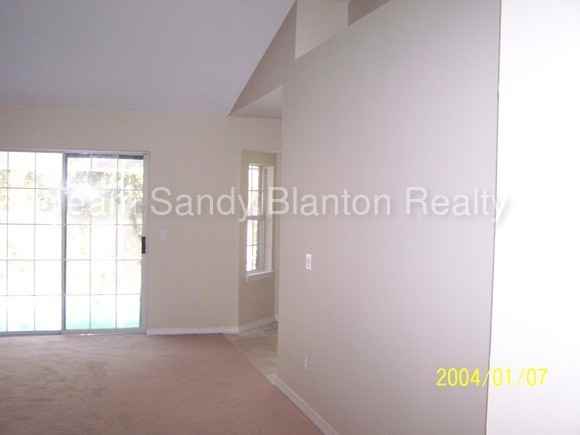 1790 Condor Dr - Photo 2 of 11