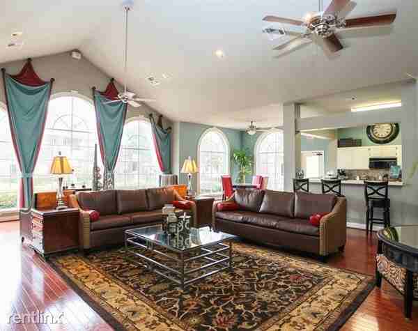 Barry Rose @ Broadway - Photo 2 of 12