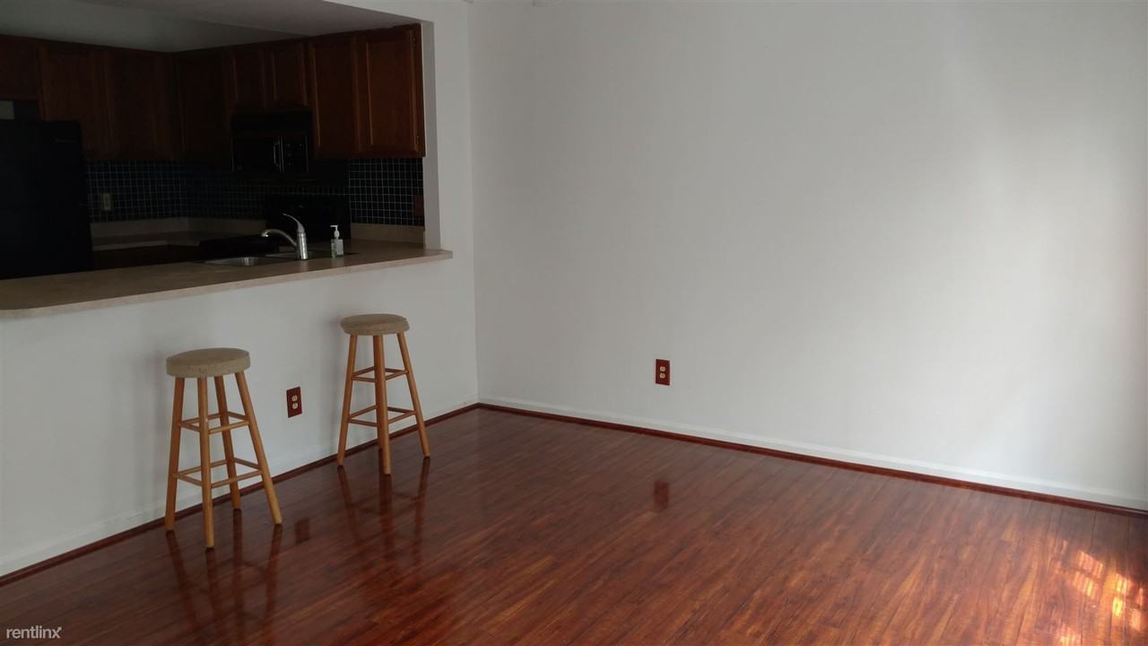 3810 Selwyn Farms Ln - Photo 2 of 5