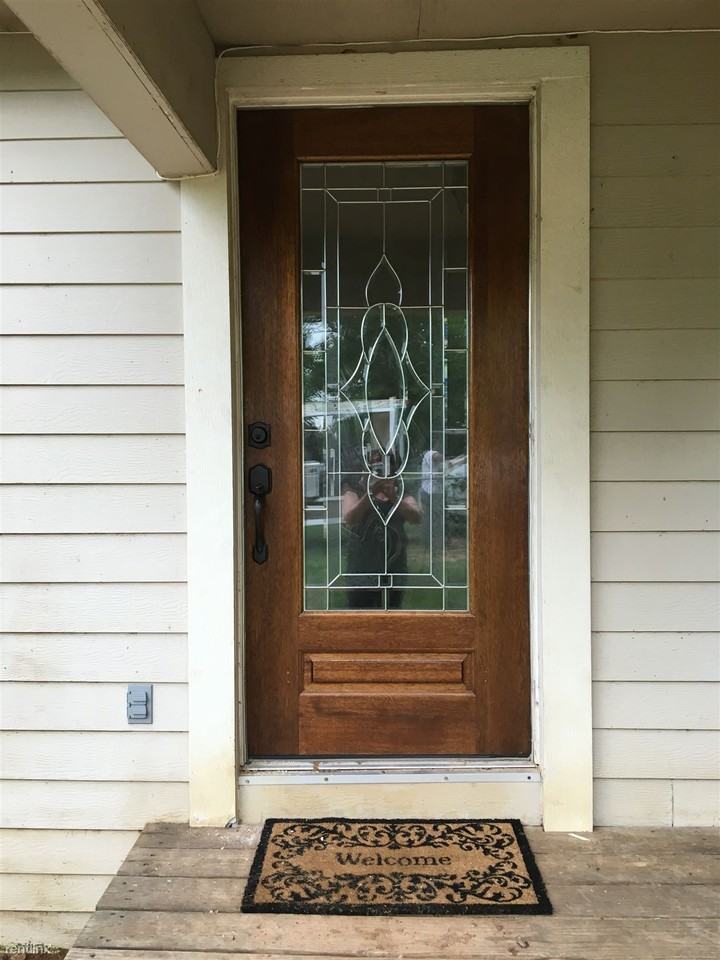 3051 Spring Branch Dr - Photo 2 of 10