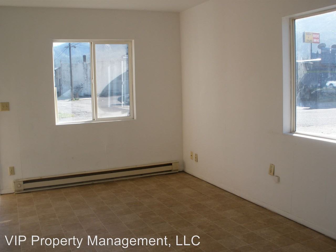 330 Cedar St - Photo 3 of 12