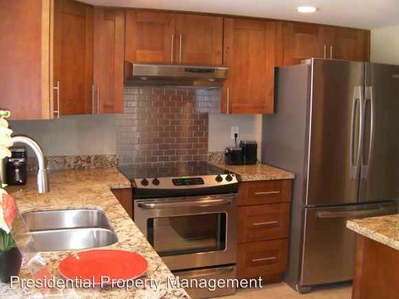 1492 Triborough Ln - Photo 2 of 8