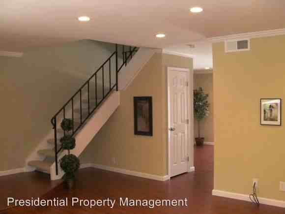 1492 Triborough Ln - Photo 3 of 8