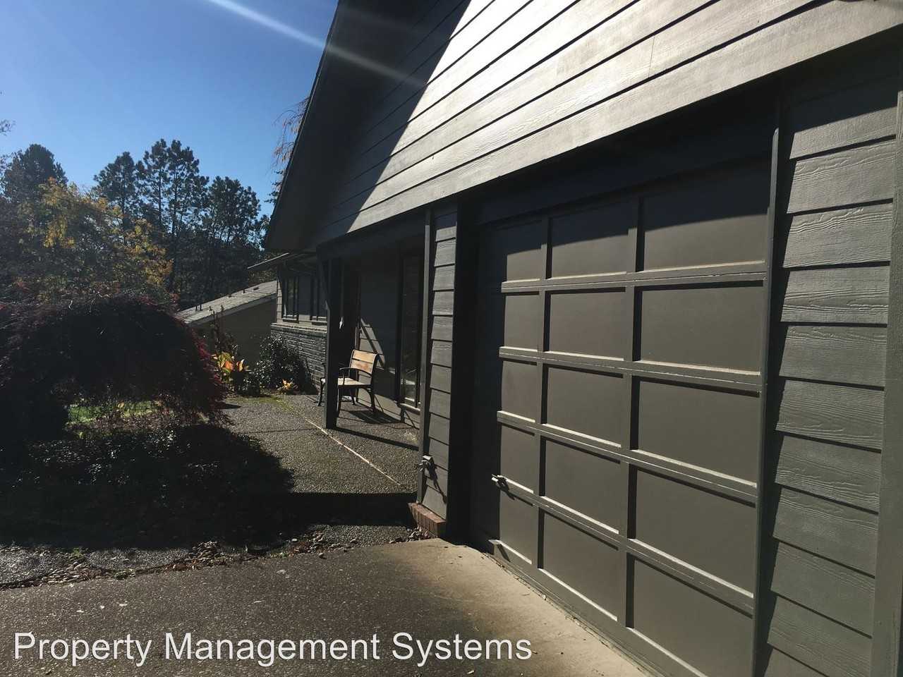 4703 SW 53rd Ave - Photo 3 of 28