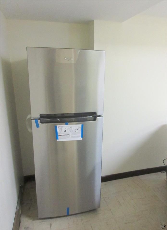 22-56 37th St - Photo 2 of 10