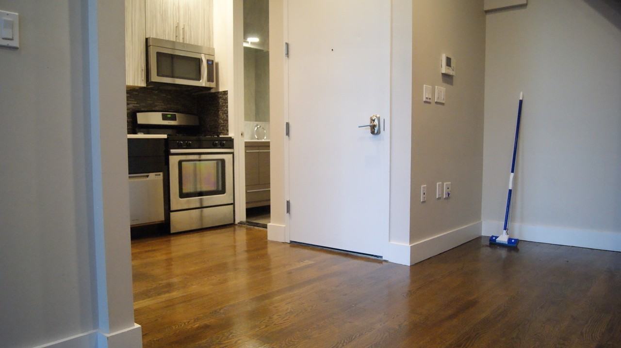 121 Woodbine Street #3RM