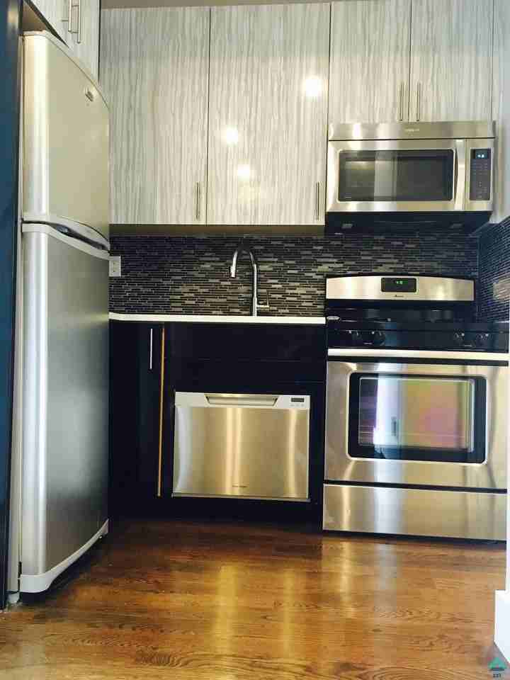 121 Woodbine Street #3RM2