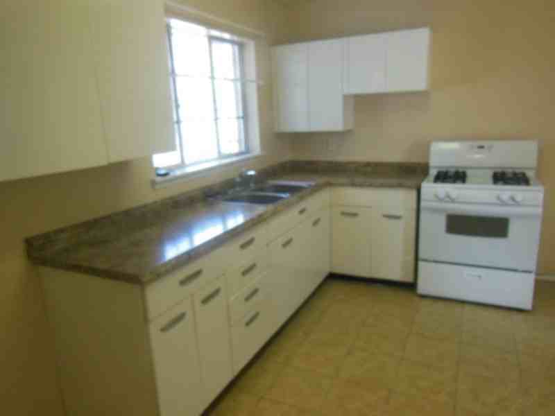 3401 Sirius Ave - Photo 3 of 13