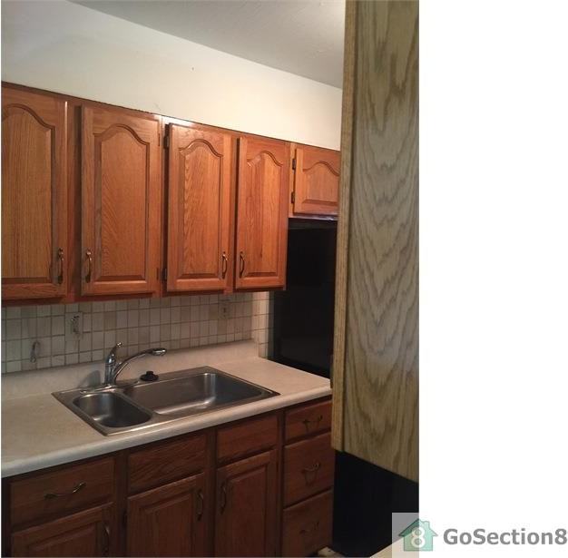 10309 Galloway Dr - Photo 3 of 11