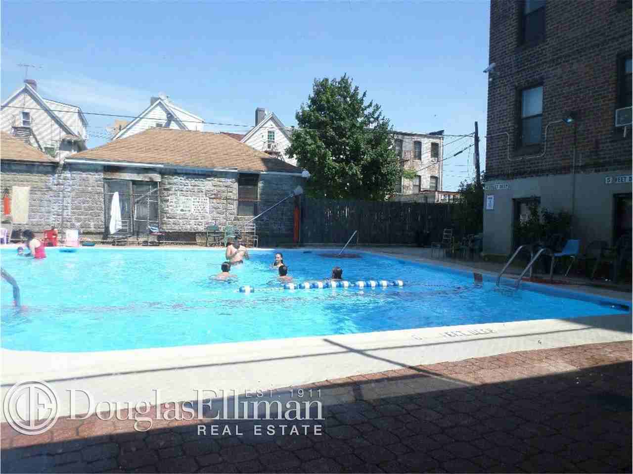 Gravesend Neck Rd & Coney Island Ave #2M