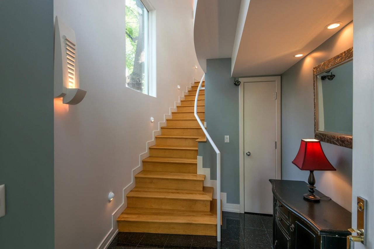 3403 W 28th St - Photo 2 of 22