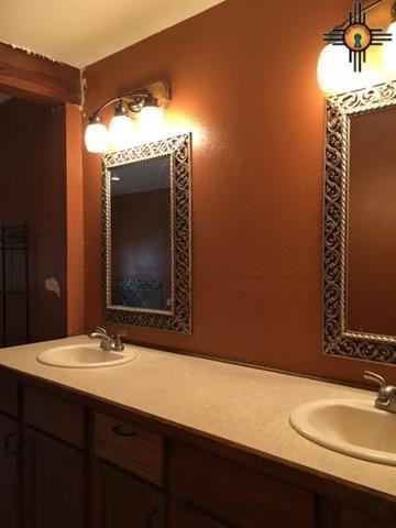 1412 Portales Rd - Photo 2 of 9