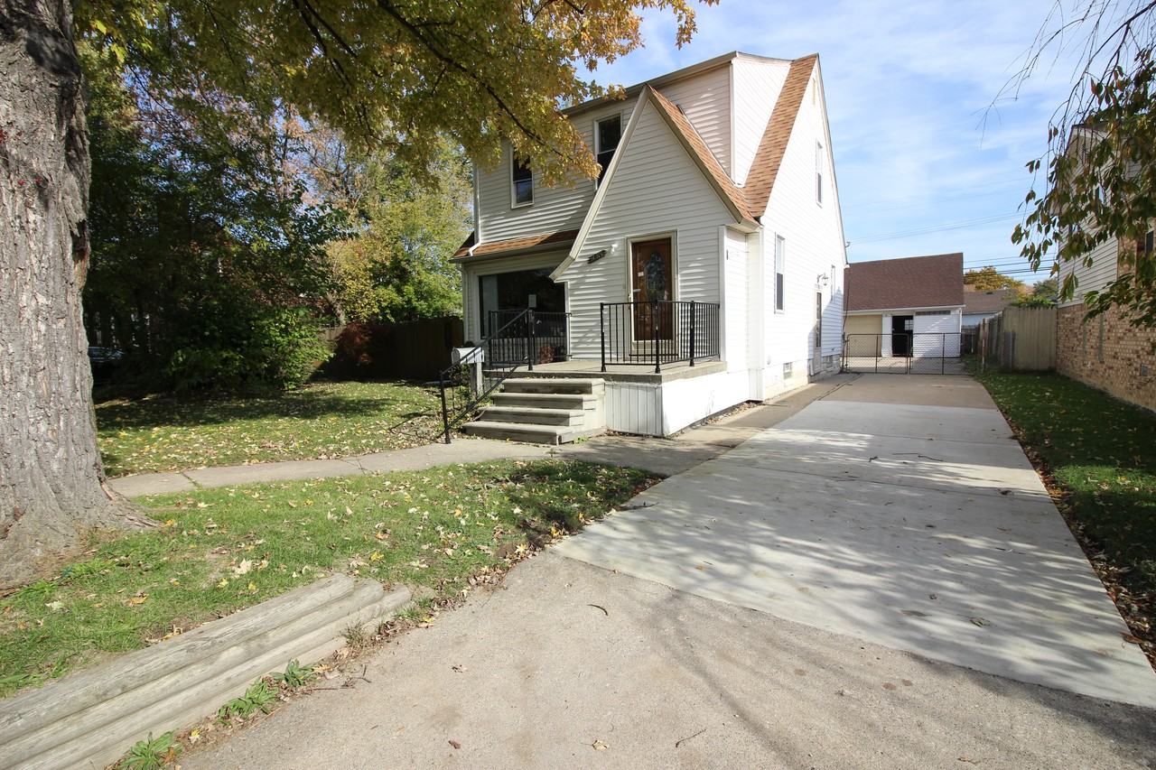 14765 Poplar St - Photo 2 of 16