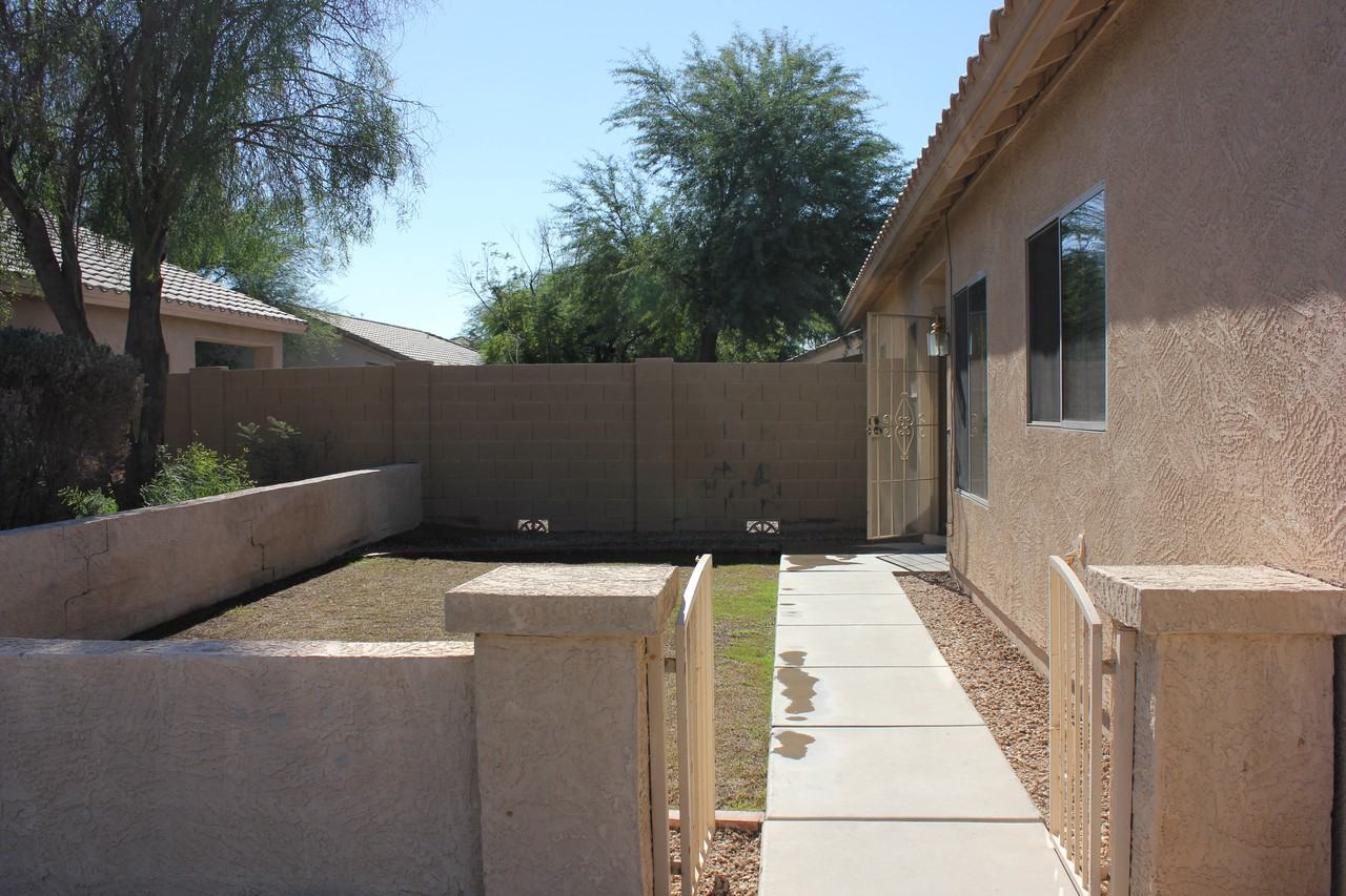 6351 W Hess St - Photo 2 of 6