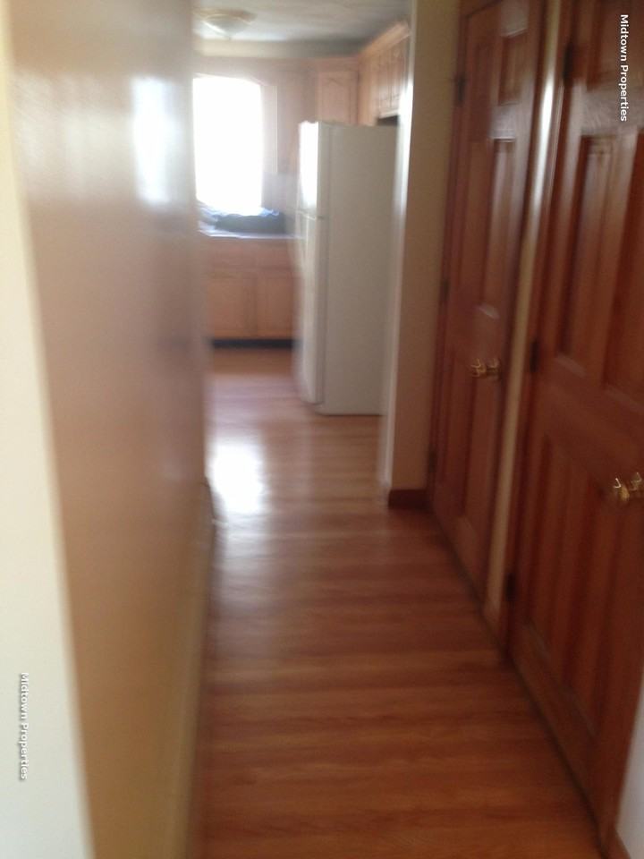22 Cross St - Photo 2 of 11