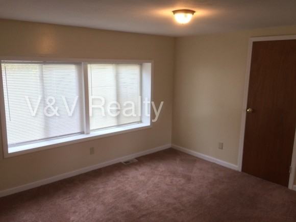 411 1st St - Photo 3 of 13