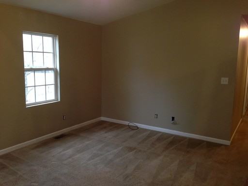 608 Garrett St - Photo 3 of 6