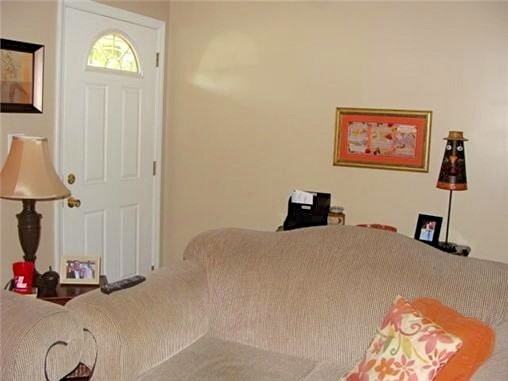 2009 NE 52nd Terrace - Photo 2 of 15