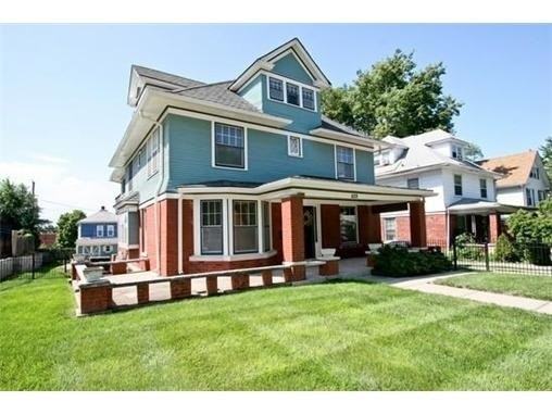 629 W 39th Terrace - Photo 2 of 24