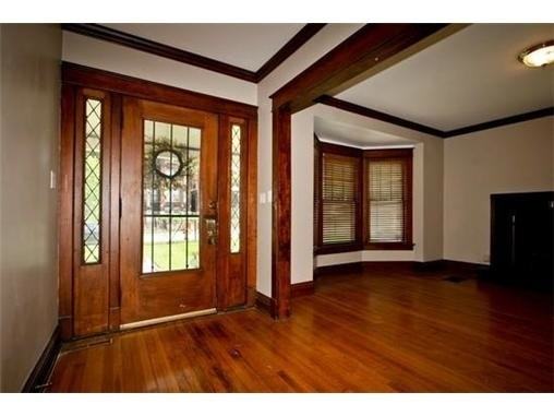 629 W 39th Terrace - Photo 3 of 24