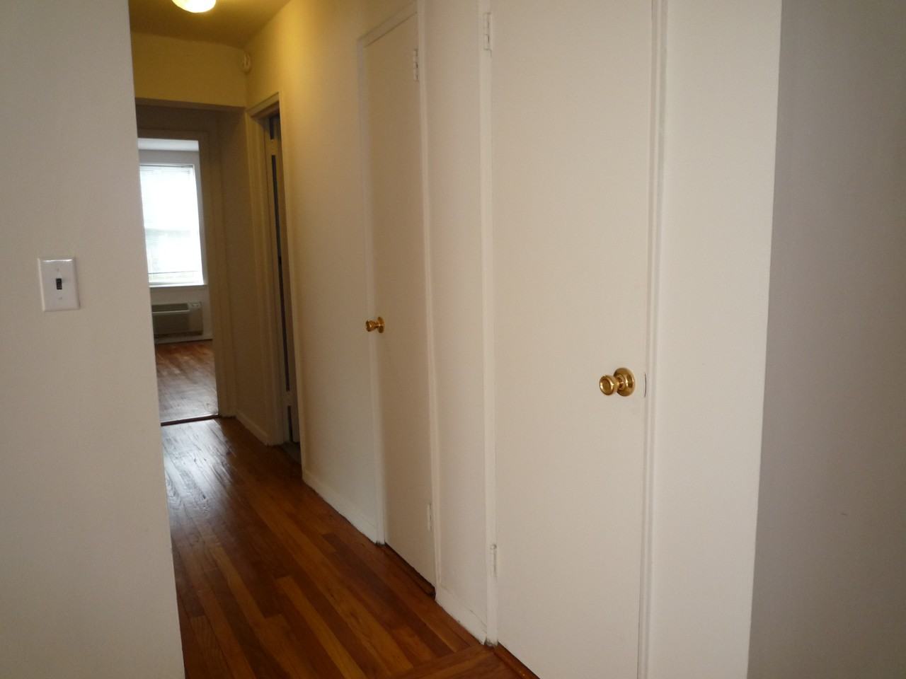 1180 Midland Ave #H - Photo 6 of 10