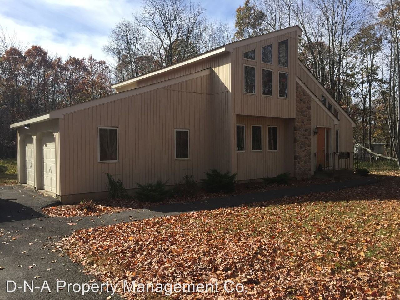 246 Victory Ln - Photo 2 of 20