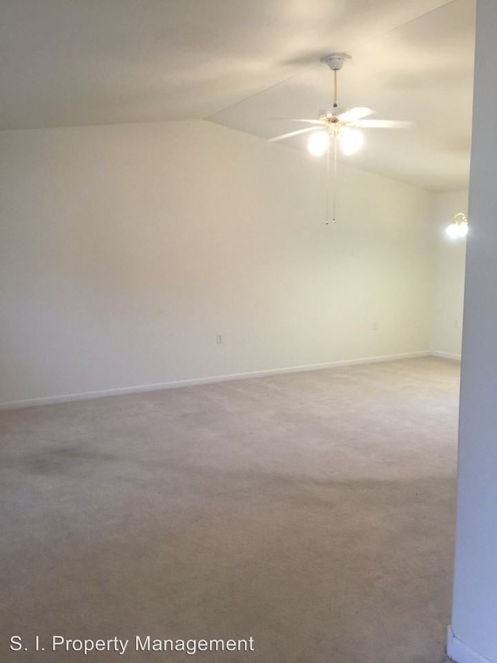 501-509 Lexington Ct - Photo 2 of 22