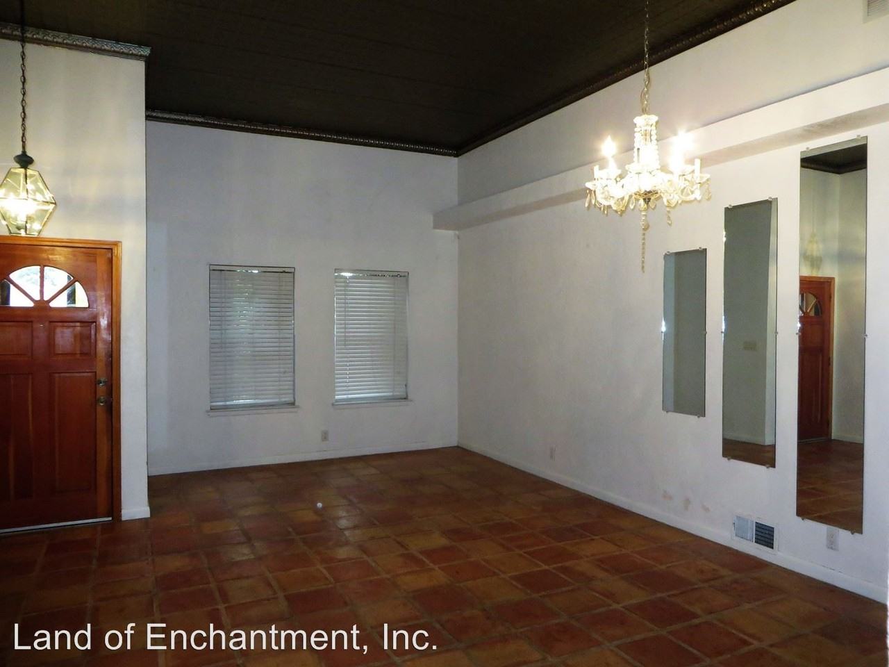 7208 Minuteman Dr NE - Photo 3 of 25