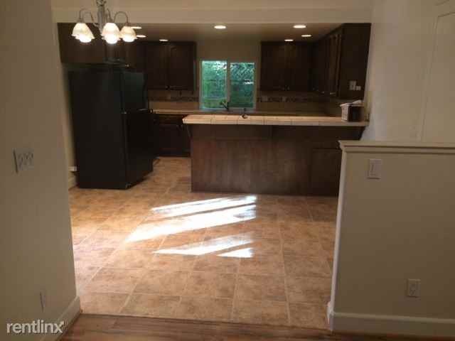 19704 Murphy Rd - Photo 2 of 14